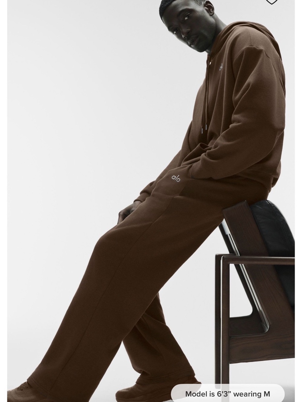 ALO Yoga Unisex Accolade Straight Leg Sweatpant- Espresso